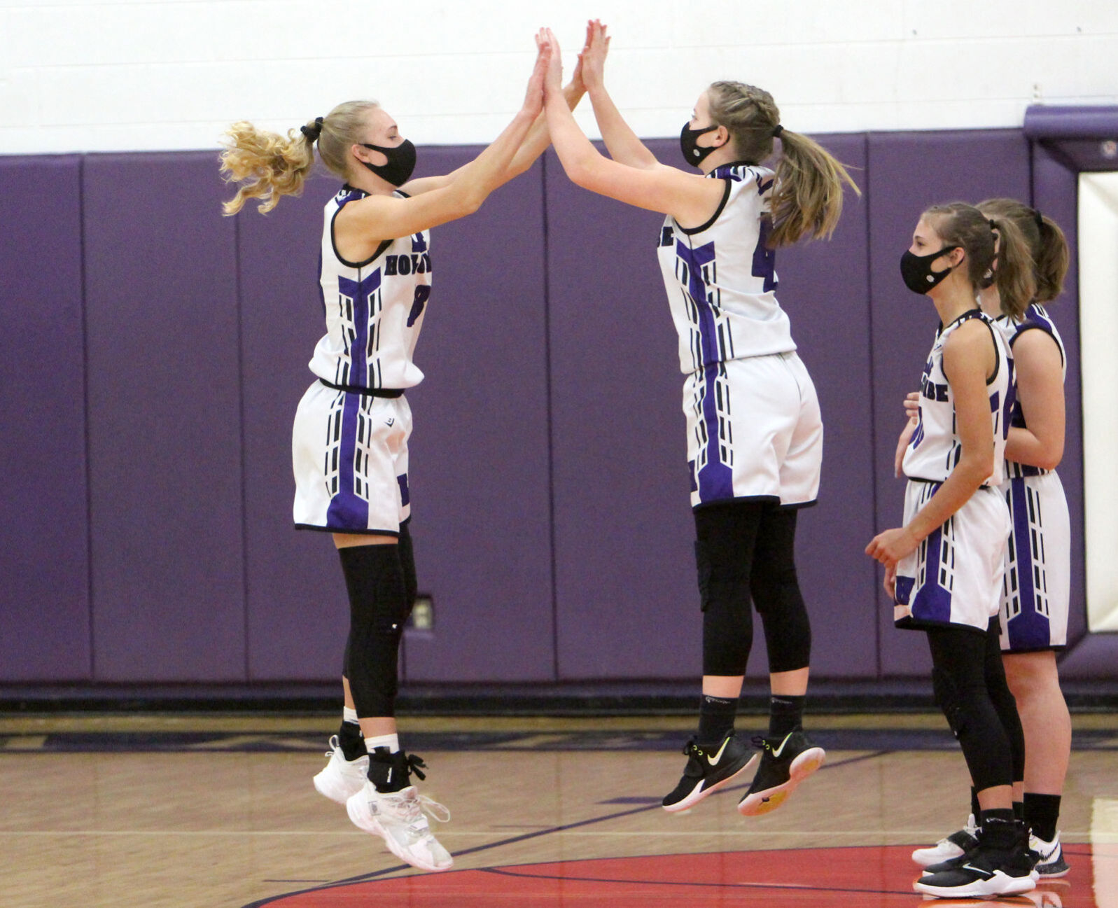 Winter at Lake Holcombe girls basketball 1-5-21